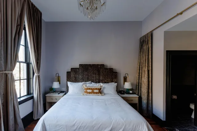 جناح جونيور بشرفة، Hotel Trundle 2/6