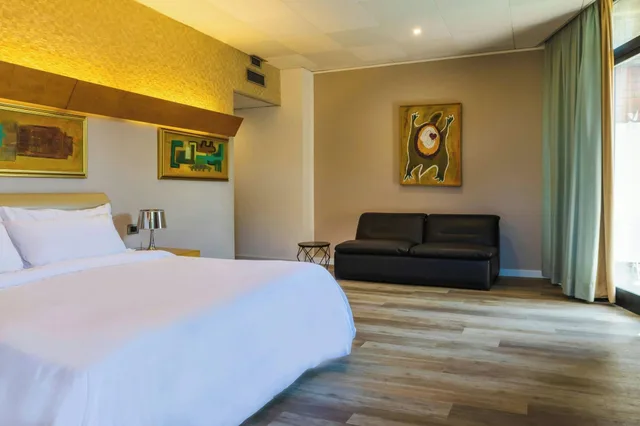 غرفة سوبيريور بسرير كينج، Four Points By Sheraton Catania Hotel And Conference Center 2/10