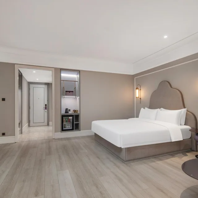 غرفة تنفيذية بسرير كينج، Mercure Shanghai Yu Garden On The Bund 3/8
