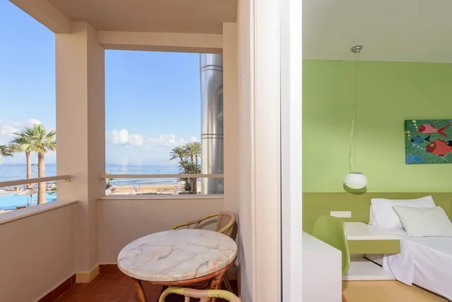 Room, Twin Beds, Lateral Side Sea View، Zeus Hotels Palm Beach Hotel 9/10