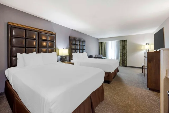 جناح بسريرين كوين بغرفتي نوم بغرفتين، Best Western Plus Northwind Inn Suites 2/6