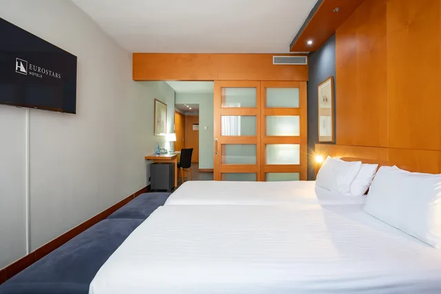 غرفة عائلية، Eurostars Atlantida 3/5