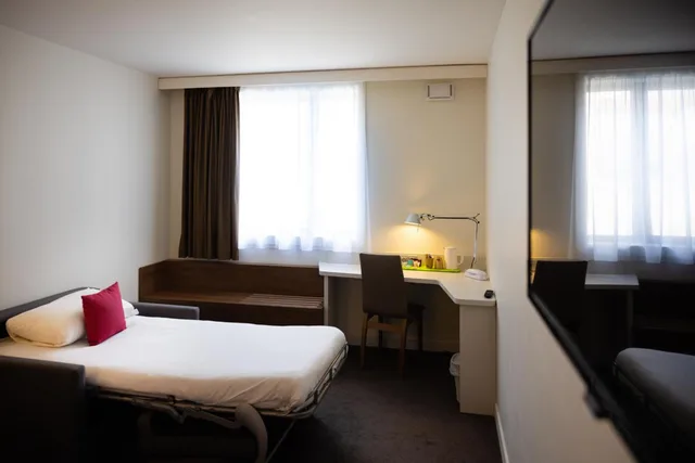غرفة قياسية ثلاثية، CAMPANILE LIMOGES CENTRE - GARE 5/10