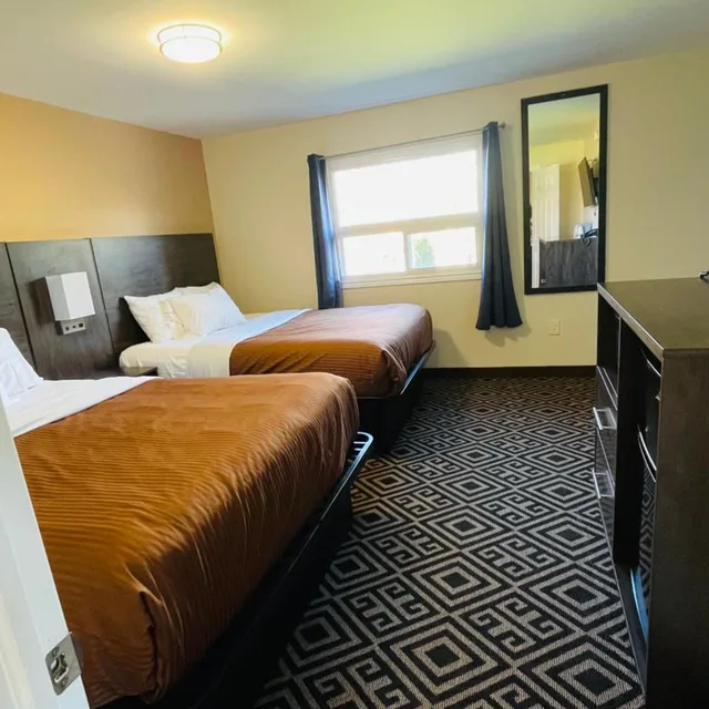 جناح عائلي، The Universal Inn And Suites 4/6