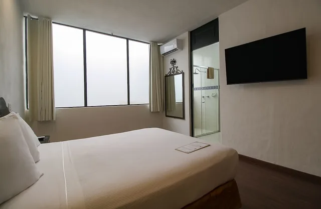 غرفة قياسية بسرير كوين، Hotel Casino Morelia 3/10