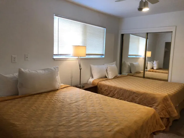 1 Bedroom, Family, Apartment, Cedar Inn & Suites 1/1