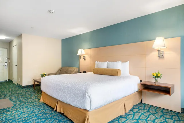 غرفة بسرير كينج بشرفة بجاكوزي، Casablanca Inn 2/6