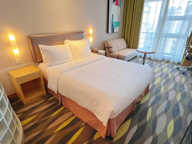 Room, King Bed, Sofa, Holiday Inn Express Changzhou Lanling 1/6