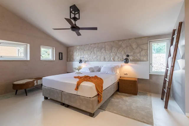 غرفة غراند بسرير كينج بإطلالة جزئية على البحر، Ninon - Design B&B - Adults Only 1/3