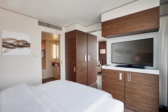 غرفة عائلية بسرير كينج، H4 Hotel Solothurn 2/3