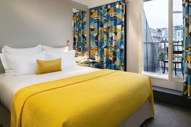 Spa, Deluxe, Double Bed, Balcony، Les Matins de Paris 4/10