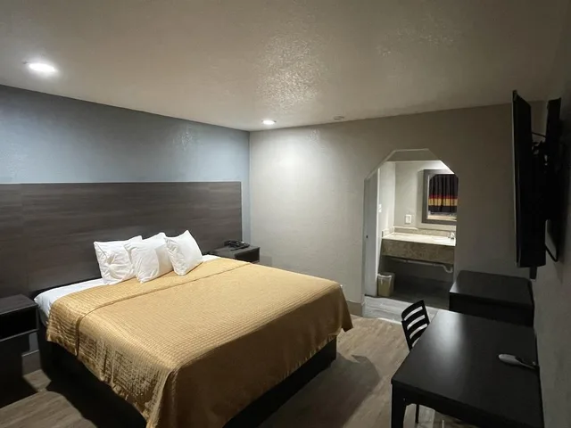 غرفة بسرير كينج، Southmore Boulevard Motel 1/1