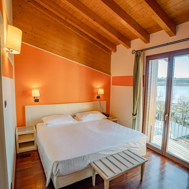 غرفة بسرير مزدوج أو سريرين منفصلين، Hotel Ristorante Vecchia Riva 5/10