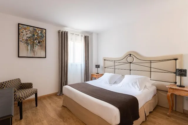جناح بسرير مزدوج، Hotel Mariana 1/1