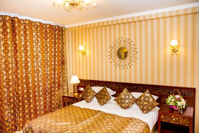 جناح بسرير كوين، KLASSIK HOTEL 1/1