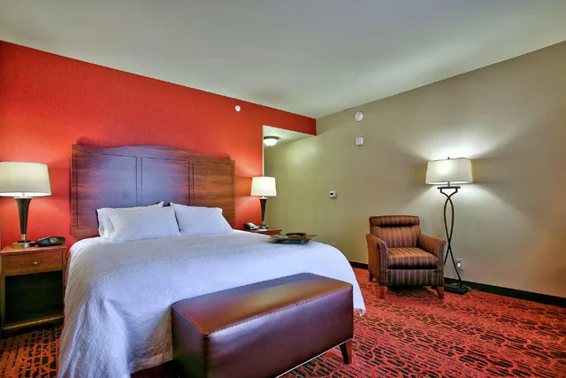 استوديو بسرير كينج، Hampton Inn And Suites Scottsdale Riverwalk 2/2