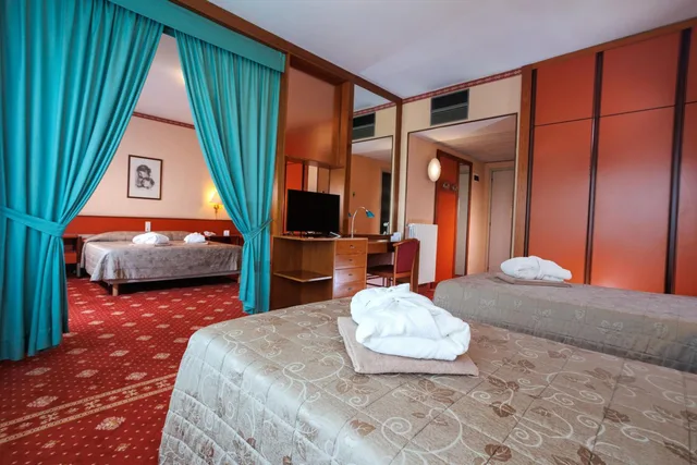 غرفة رباعية، Savoia Thermae Spa 3/10