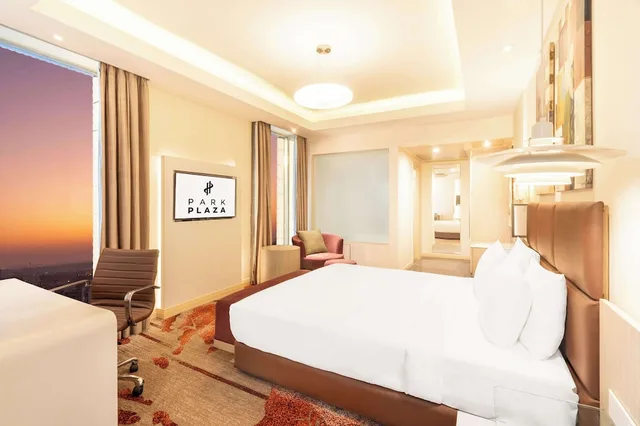 جناح بسريرين كينج بغرفة نوم واحدة بحوض جاكوزي، Park Plaza Faridabad. 1/2