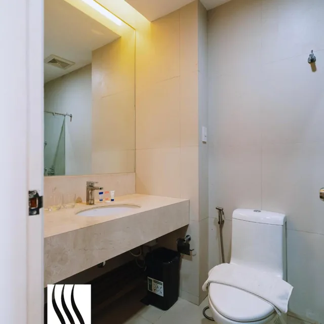 جناح بسرير مزدوج بغرفتي نوم، Sotogrande Hotel Iloilo 3/4
