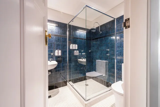 غرفة بسريرين منفصلين، The Russell Boutique Hotel 2/2