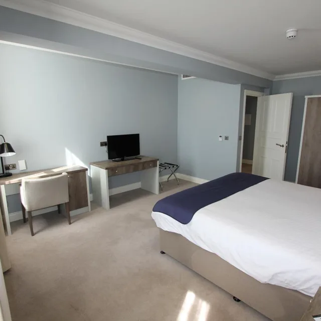 جناح سوبيريور، Yarrow Hotel 2/6