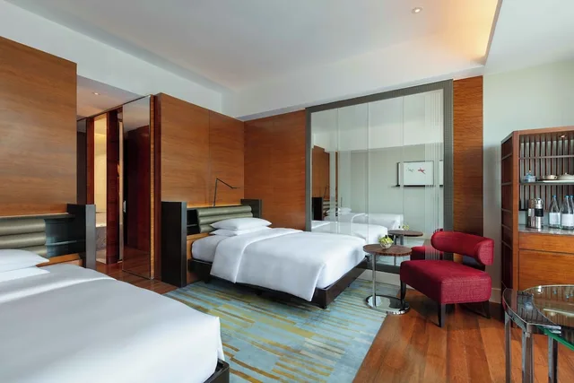غرفة ديلوكس بسريرين مزدوجين، Grand Hyatt Manila 2/8