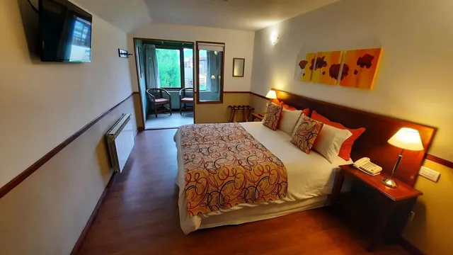غرفة بسرير كوين، Hotel Austral Ushuaia 1/9