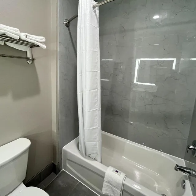 غرفة رباعية لذوي الإعاقة، Studio6 Katy, TX – Energy Corridor 2/4