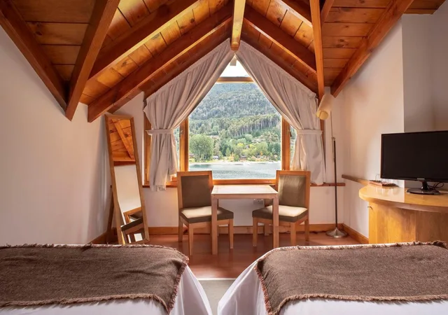 Premium, Double Bed, Lake View, Puerto Sur 4/7