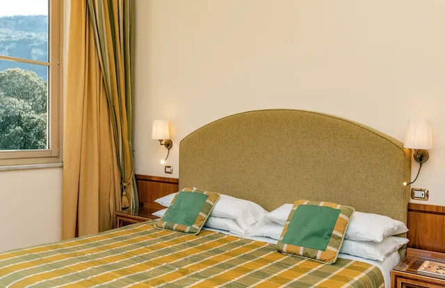 Tower, Executive, City View، Antiche Mura Hotel 3/8