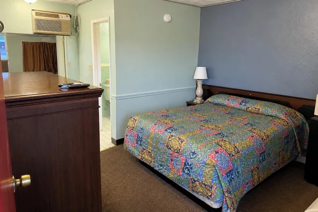 غرفة بسرير فردي لغير المدخنين، Gray Plaza Motel Benton Rend Lake I-57 2/6