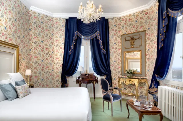 غرفة ديلوكس بسرير كينج، Chateau Le Prieure La Maison Younan 2/2