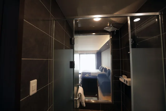غرفة ديلوكس بسرير كينج، The Qube Resort Jeju 3/3