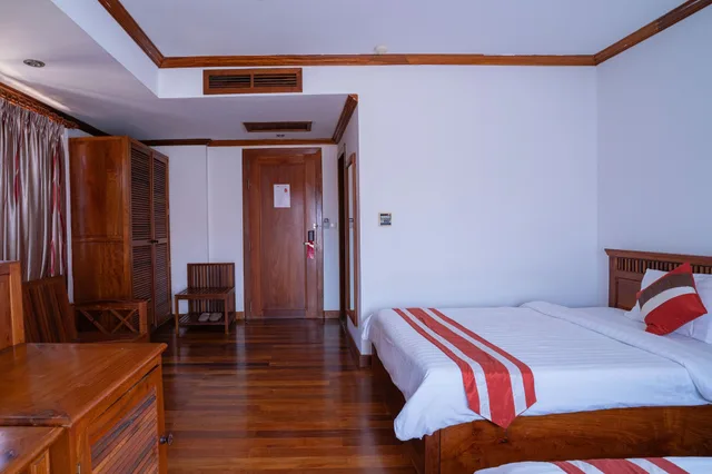 Colonial, 2 Queen Beds, Balcony، Cheathata Cta Hotel Siem Reap 1/10
