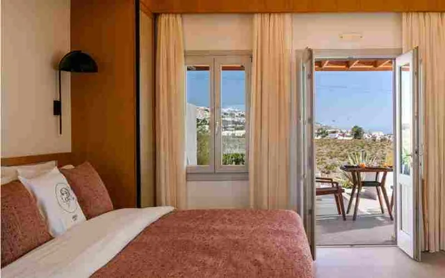 Senior, Suite, Sea View, Outdoor Jetted Tub، Safrani Suites 5/9