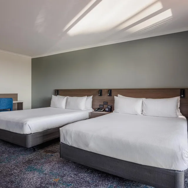 غرفة سوبيريور بسرير مزدوج أو سريرين منفصلين، Heartland Hotel Auckland Airport 10/15