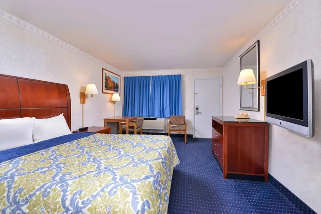غرفة بسرير كوين، Americas Best Value Inn Decatur In 2/9