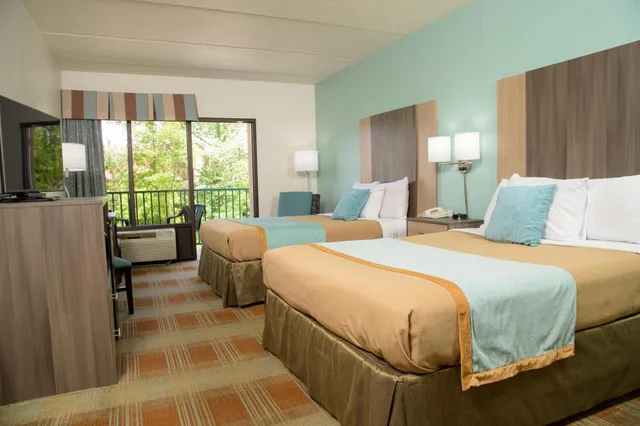 غرفة بسريرين كوين بشرفة، Pigeon River Inn 3/10