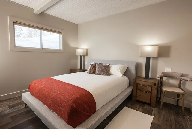 جناح بسريرين كوين، Boulder Mountain Resort 1/4