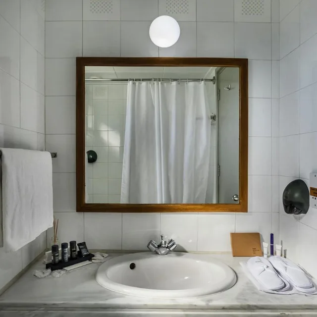 غرفة ديلوكس بسرير كينج، Troodos Hotel 4/5