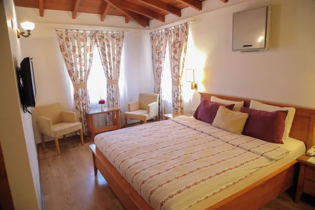 غرفة ديلوكس بسرير كوين، Leylak Boutique Hotel Brasserie Boutique Class 9/10