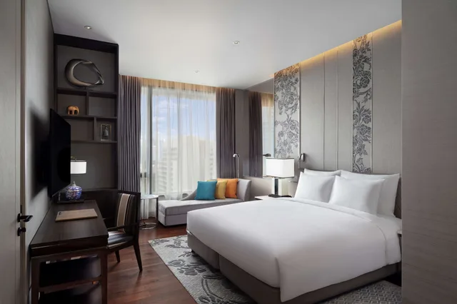 غرفة غراند بريميير بسرير كينج، Sindhorn Kempinski Hotel Bangkok 1/3