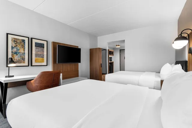 غرفة قياسية بسريرين كوين، Comfort Inn and Suites York, PA 4/7