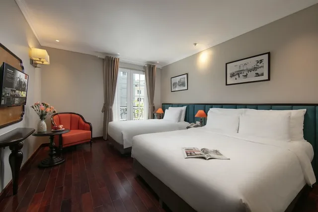 Family, Triple, 1 Double and 1 Single Bed, Sunline Hotel 1/10