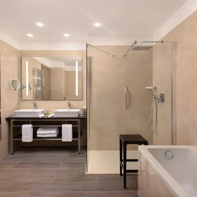 1 Bedroom, Deluxe, Villa, Beach Front، Hilton Rijeka Costabella Beach Resort and Spa 4/4