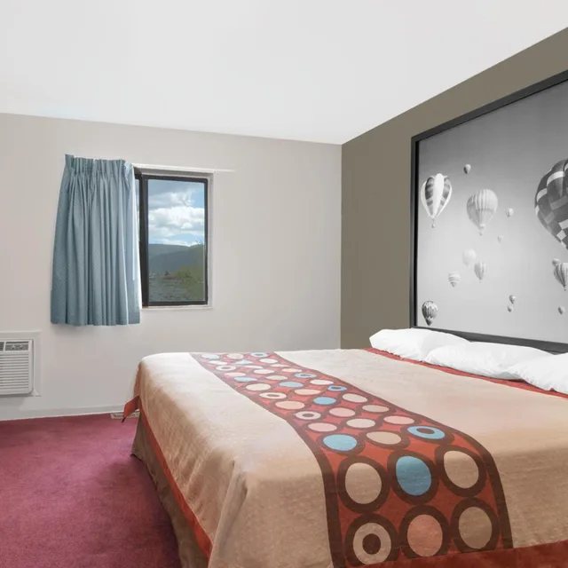 جناح بغرفتي نوم، Super 8 by Wyndham Taos 3/8