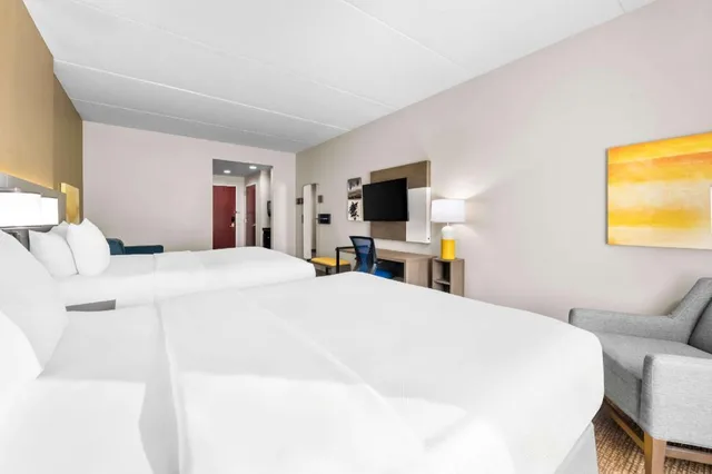 جناح بسريرين كوين، Comfort Inn Harriman, TN 1/3