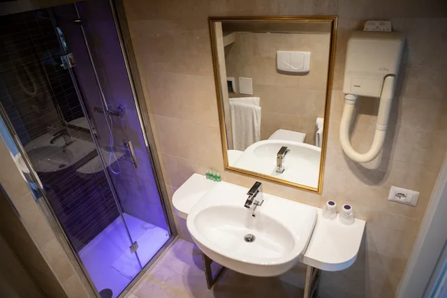 غرفة سوبيريور بسرير مزدوج، Hotel Milano Pool & Garden 2/4