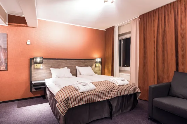 Compact, Double Bed، Home Hotel Slottsparken 4/10