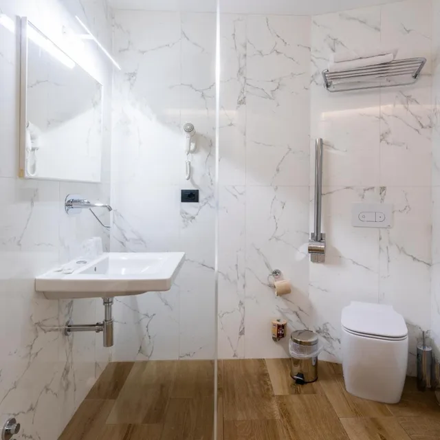 غرفة بسرير مزدوج أو سريرين منفصلين، London Hotel 4/7